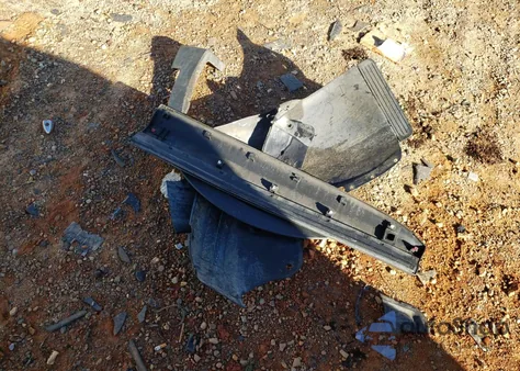 2017 Hyundai Santa Fe Sport z USA, uszkodzony, nr VIN 5XYZT3LB5HG384635